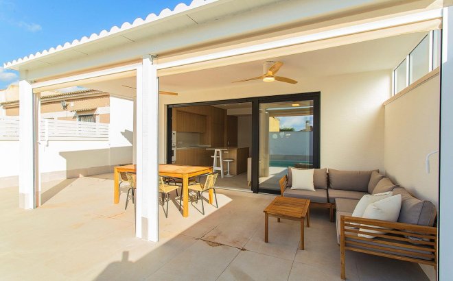 Resale - Town House -
Torrevieja - La Siesta