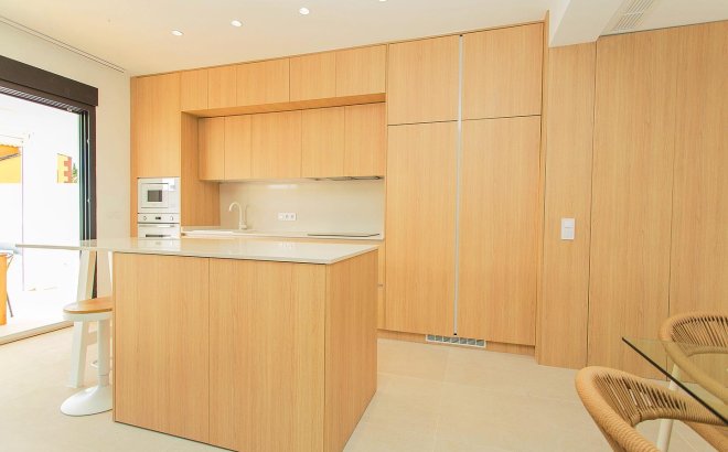 Resale - Town House -
Torrevieja - La Siesta