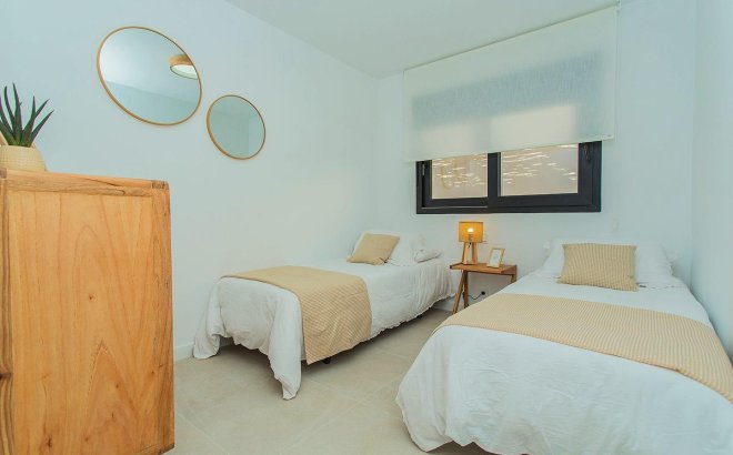 Resale - Town House -
Torrevieja - La Siesta