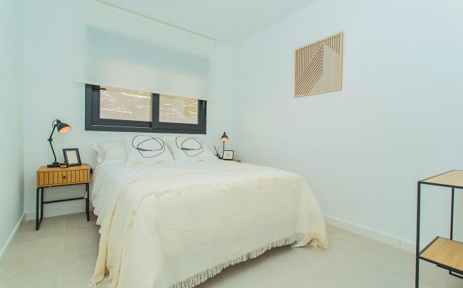 Resale - Town House -
Torrevieja - La Siesta