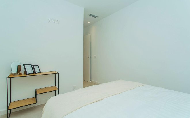 Resale - Town House -
Torrevieja - La Siesta