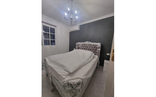 Resale - Apartment -
Torrevieja - Los Balcones - Los Altos del Edén