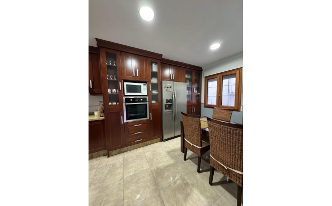 Resale - Apartment -
Torrevieja - Playa del Cura