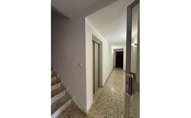 Resale - Apartment -
Torrevieja - Playa del Cura