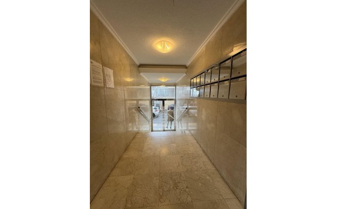 Resale - Apartment -
Torrevieja - Playa del Cura