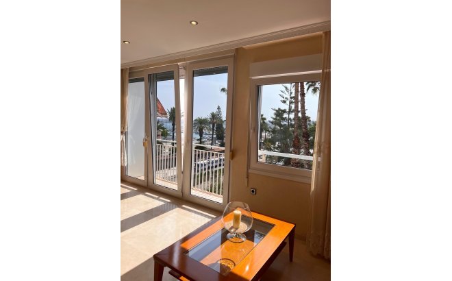 Revente - Dúplex -
Torrevieja