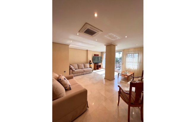 Revente - Dúplex -
Torrevieja