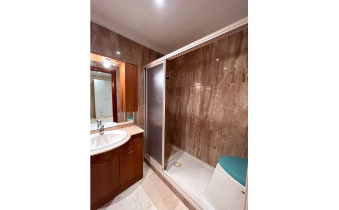 Revente - Dúplex -
Torrevieja