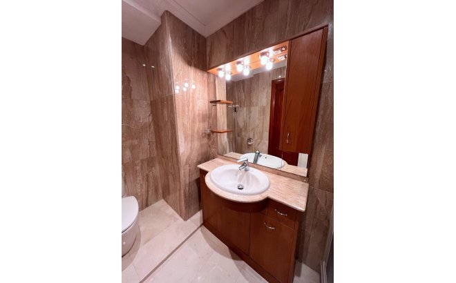 Revente - Dúplex -
Torrevieja