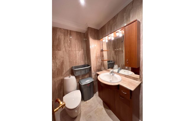 Revente - Dúplex -
Torrevieja