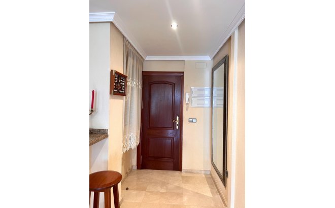 Revente - Dúplex -
Torrevieja