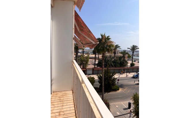 Revente - Dúplex -
Torrevieja