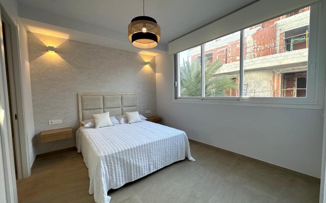 Resale - Apartment -
Torrevieja - Playa del Cura