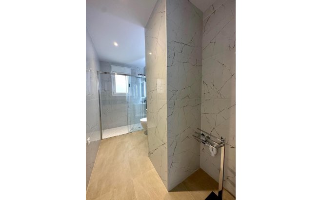 Resale - Apartment -
Torrevieja - Playa del Cura