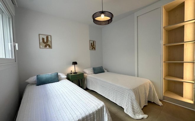 Resale - Apartment -
Torrevieja - Playa del Cura