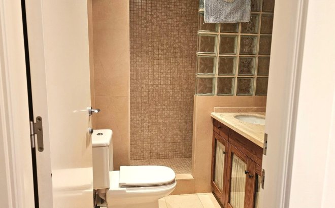 Resale - Apartment -
Torrevieja - Centro