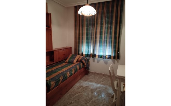 Resale - Apartment -
Torrevieja - Playa del Cura