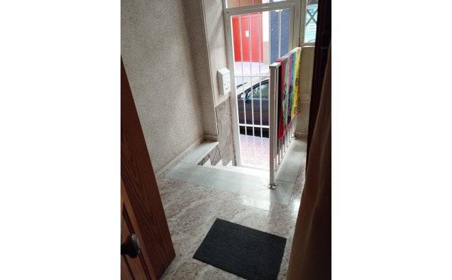 Resale - Apartment -
Torrevieja - Playa del Cura