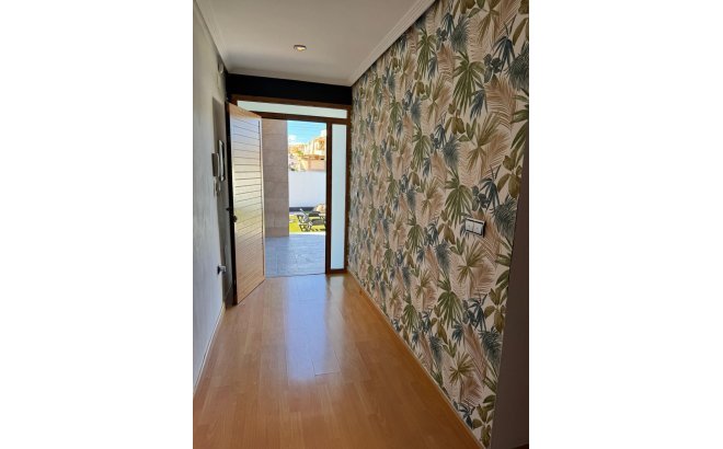 Resale - Villa -
Torrevieja - Los Balcones - Los Altos del Edén