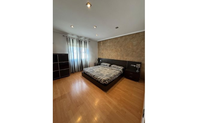 Resale - Villa -
Torrevieja - Los Balcones - Los Altos del Edén