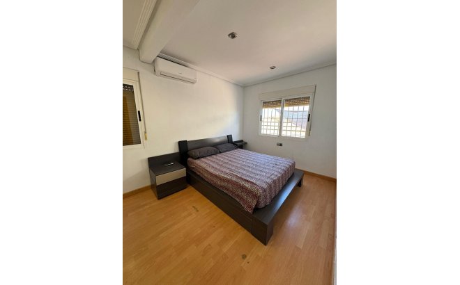 Resale - Villa -
Torrevieja - Los Balcones - Los Altos del Edén