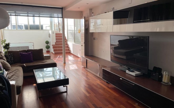 Resale - Dúplex -
Torrevieja - Playa del Cura