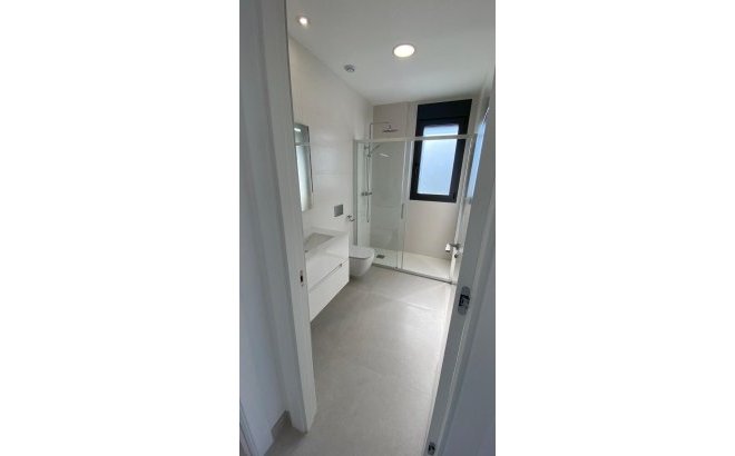 Resale - Villa -
Torrevieja - Los Balcones