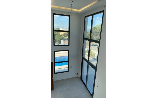 Resale - Villa -
Torrevieja - Los Balcones