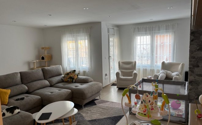 Herverkoop - Appartement -
Torrevieja - Centro