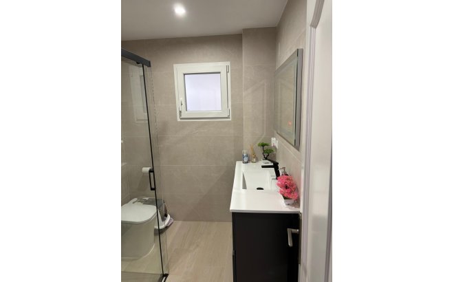 Herverkoop - Appartement -
Torrevieja - Centro