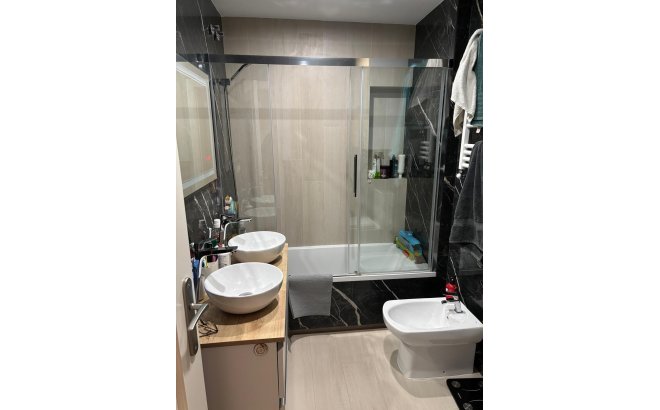 Herverkoop - Appartement -
Torrevieja - Centro