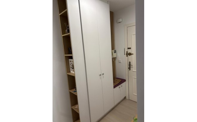 Herverkoop - Appartement -
Torrevieja - Centro