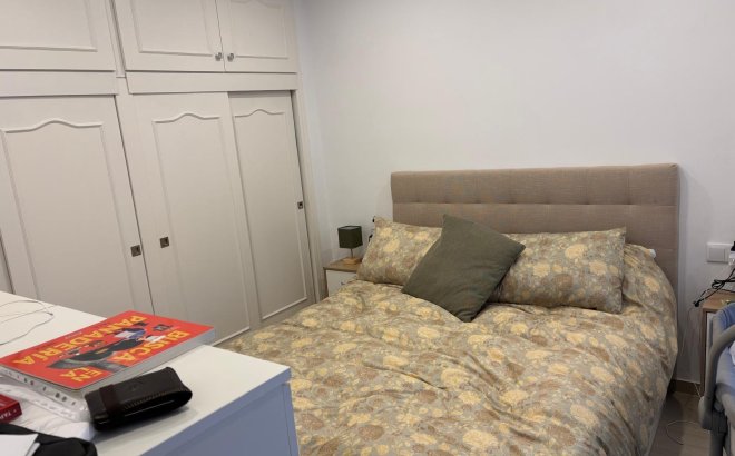 Herverkoop - Appartement -
Torrevieja - Centro