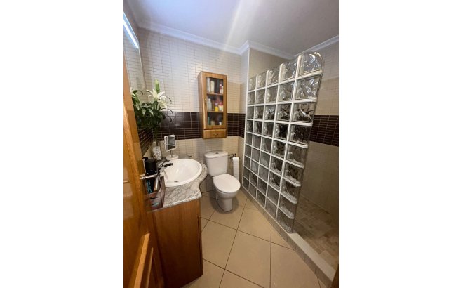 Resale - Apartment -
Torrevieja - Centro