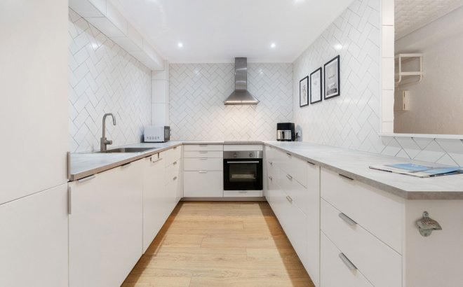 Resale - Apartment -
Torrevieja - Playa del Cura