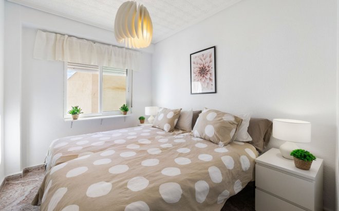 Resale - Apartment -
Torrevieja - Playa del Cura