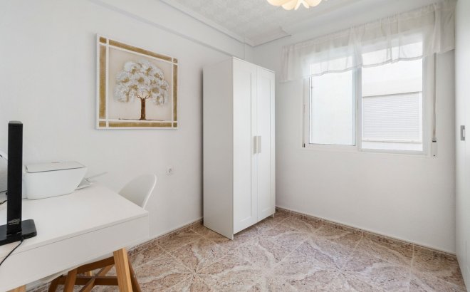 Resale - Apartment -
Torrevieja - Playa del Cura