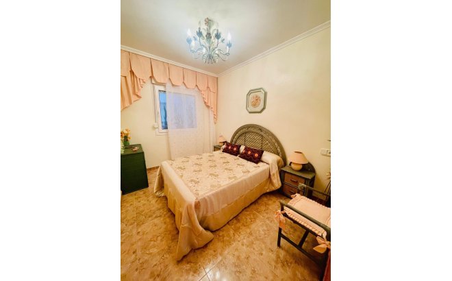 Resale - Apartment -
Torrevieja - La Mata