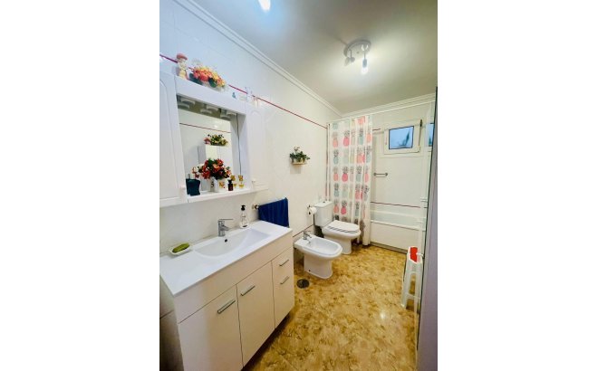 Resale - Apartment -
Torrevieja - La Mata