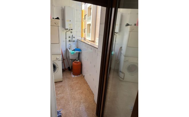 Resale - Apartment -
Torrevieja - Las Piscinas Naturales