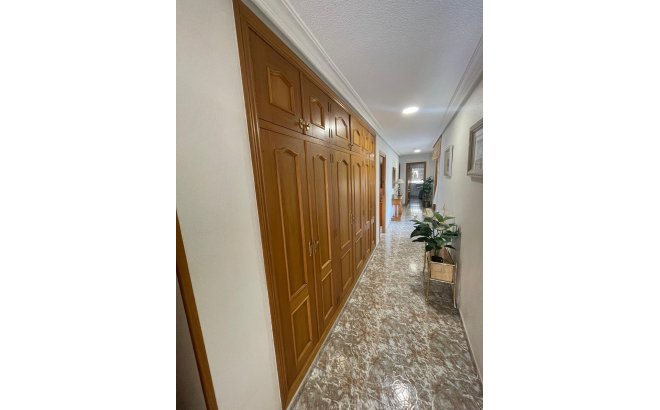 Resale - Apartment -
Torrevieja - Centro
