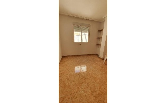 Revente - Penthouse -
Torrevieja - Centro
