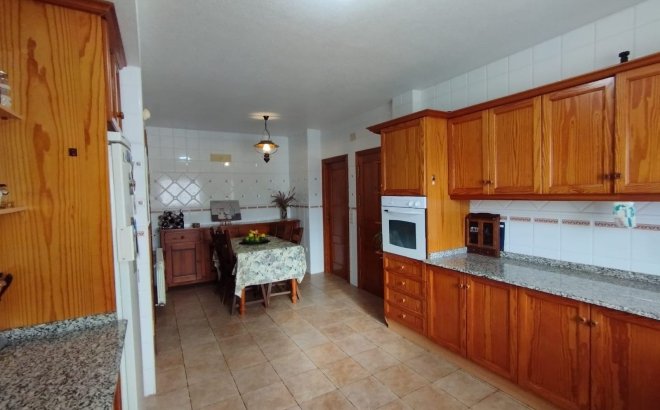 Herverkoop - Villa -
Torrevieja - Costa Blanca