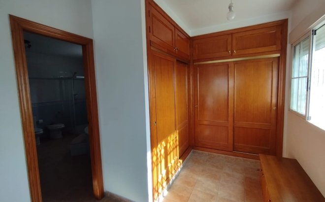 Herverkoop - Villa -
Torrevieja - Costa Blanca