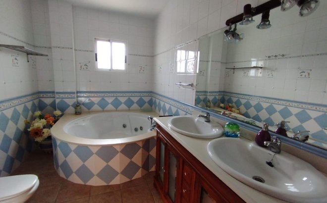 Herverkoop - Villa -
Torrevieja - Costa Blanca