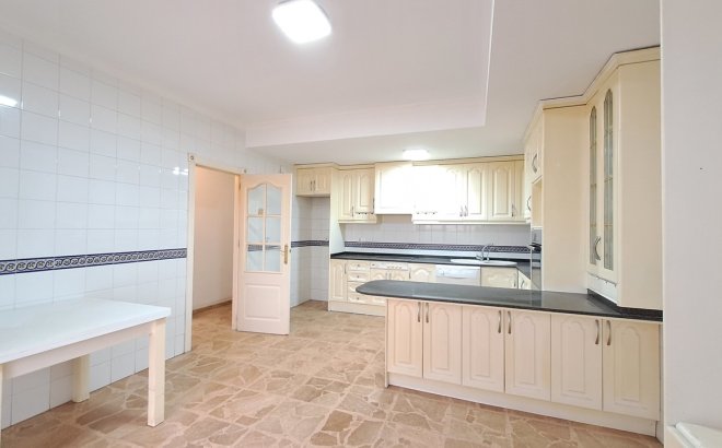 Revente - Appartement -
Torrevieja - Costa Blanca