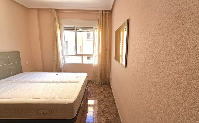 Resale - Apartment -
Torrevieja - Costa Blanca