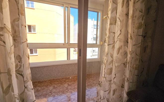 Resale - Apartment -
Torrevieja - Costa Blanca