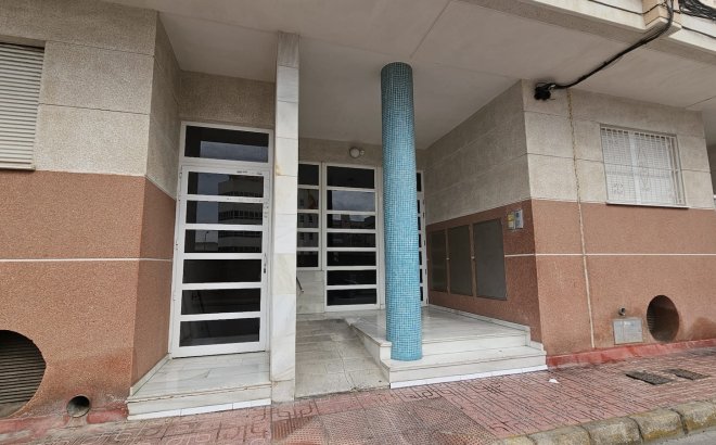 Resale - Apartment -
Torrevieja - Costa Blanca