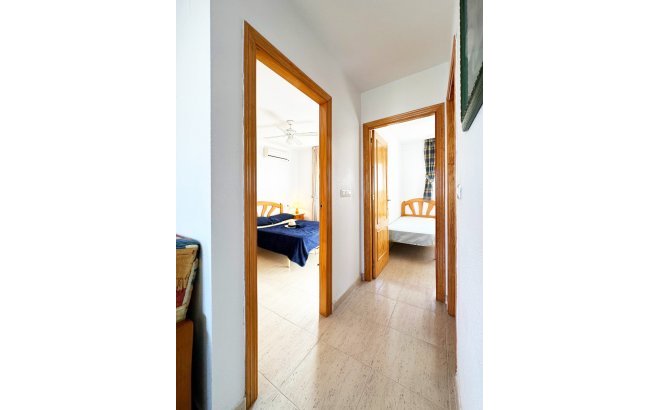 Resale - Bungalow -
San Miguel de Salinas - Inland